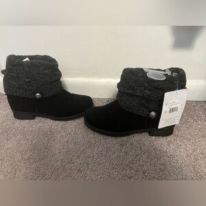 Women's Muk Luks Patrice Shearling Style Boots SIZE 8 *NWT*